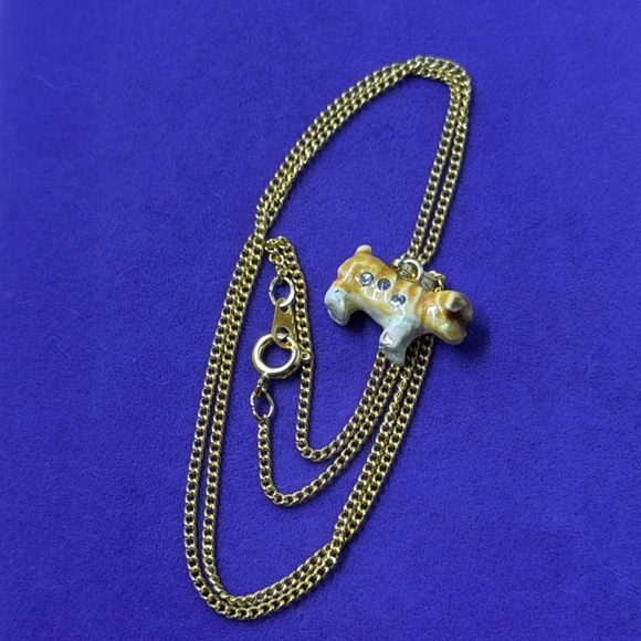 💛 Gold Plated Dog Pendant Necklace - Picture 3 of 3